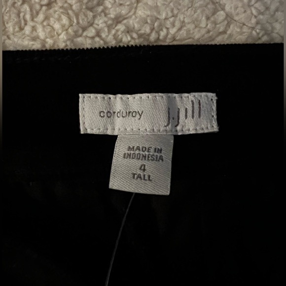 J Jill corduroy ladies jeans. Size 4T, walnut brown color. NWT, 32.5 in. inseam. - Picture 2 of 8